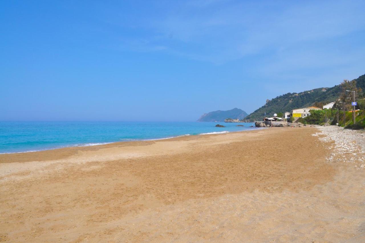 Natalia Apartment B With Panoramic Sea Views Of Agios Gordios Bay Екстериор снимка
