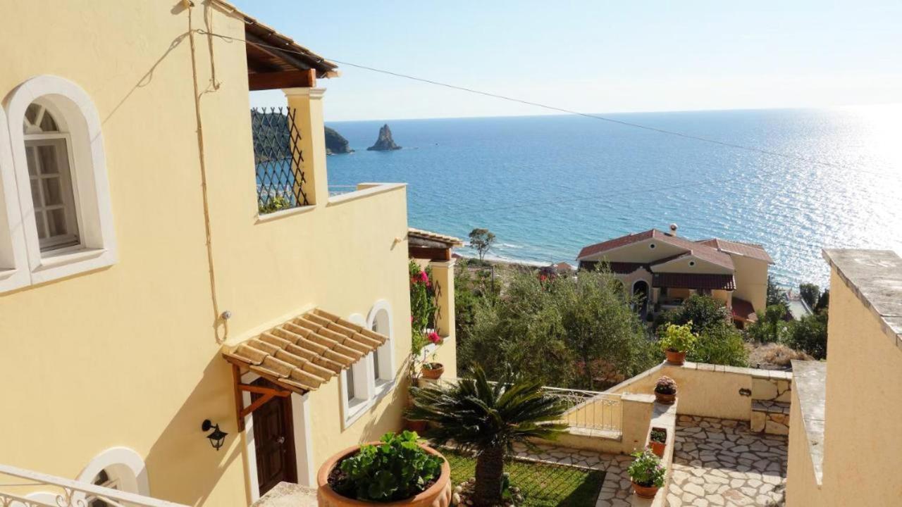 Natalia Apartment B With Panoramic Sea Views Of Agios Gordios Bay Екстериор снимка