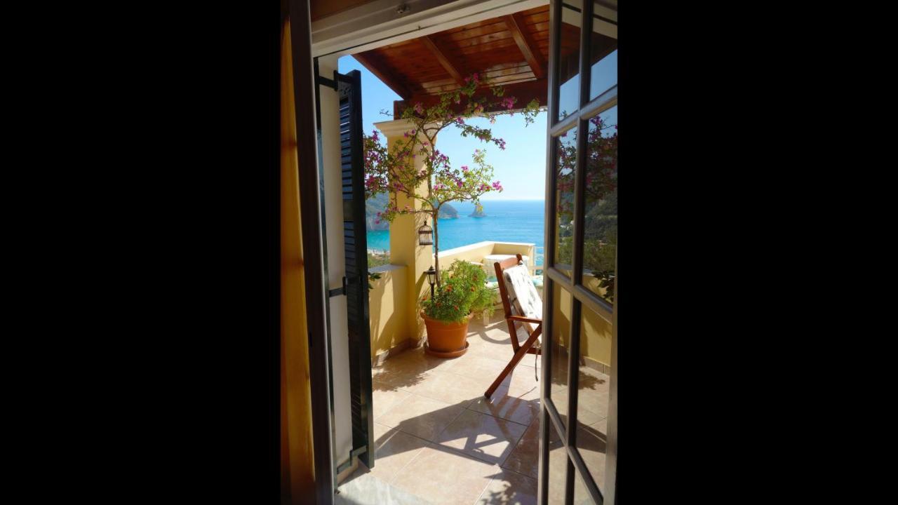 Natalia Apartment B With Panoramic Sea Views Of Agios Gordios Bay Екстериор снимка