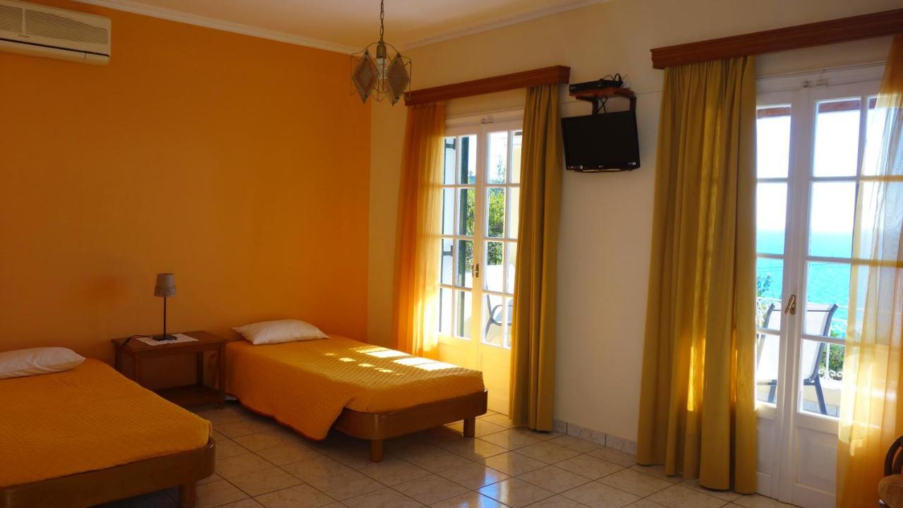 Natalia Apartment B With Panoramic Sea Views Of Agios Gordios Bay Екстериор снимка